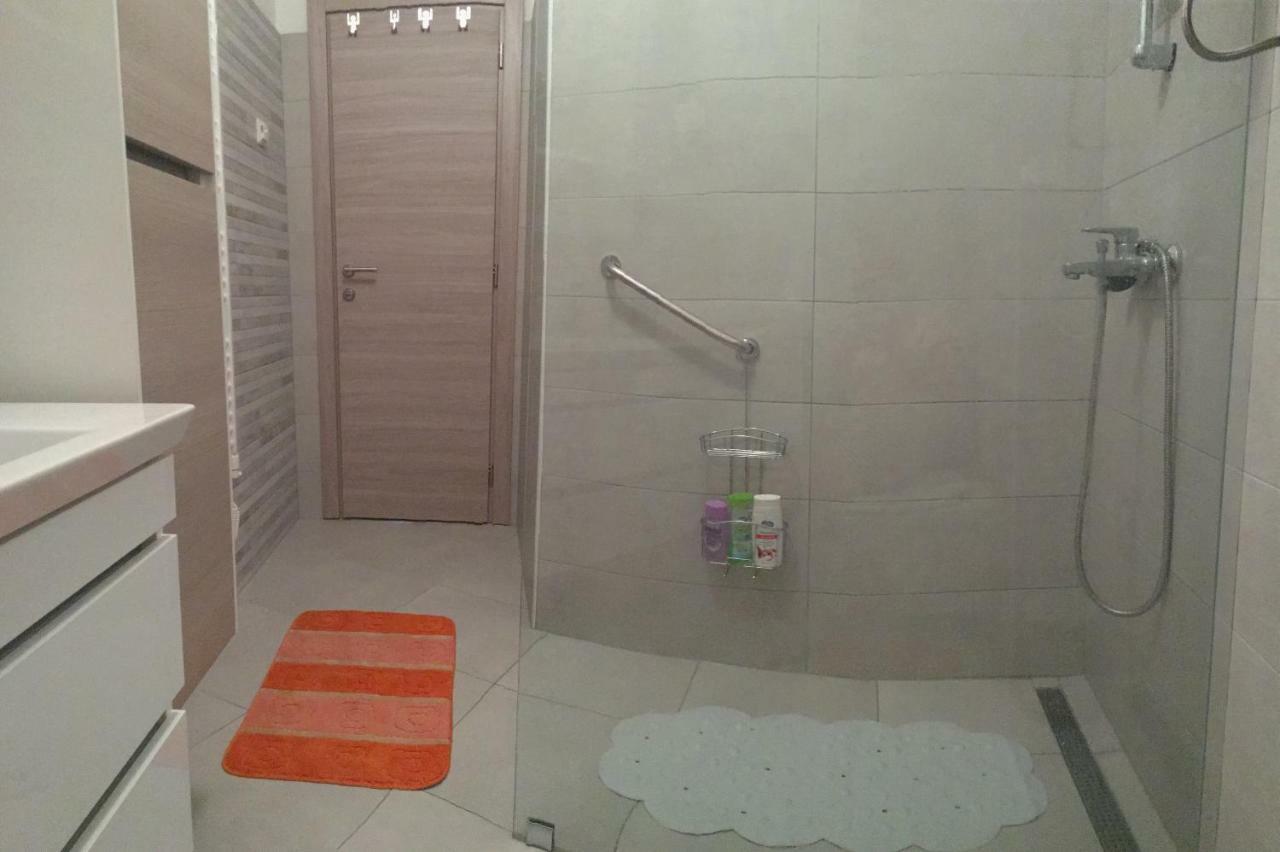 Holly Apartman Umag Exterior foto