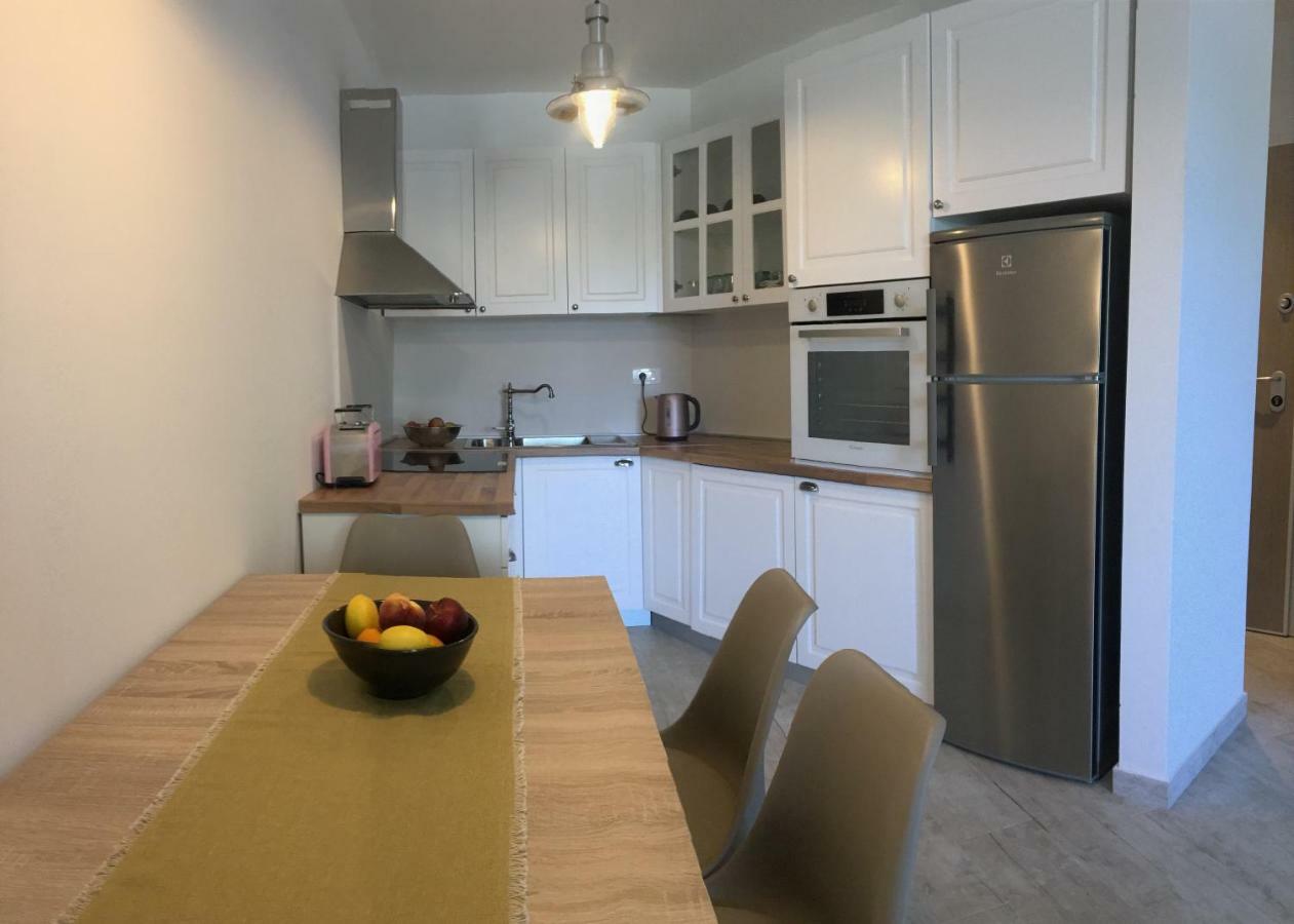 Holly Apartman Umag Exterior foto